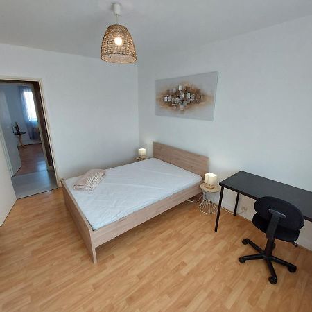 3 Chambres Netflix Inclus Troyes Exterior photo